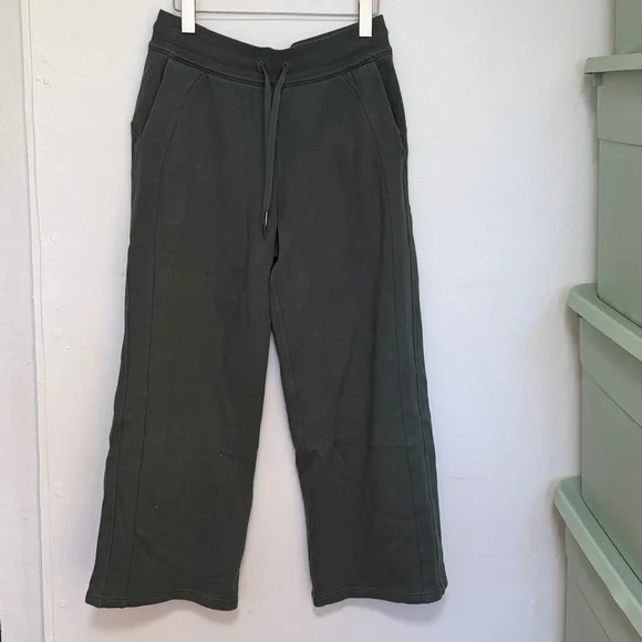 Lululemon Wide Leg Scuba Sweat Pants - 8 - Smoked Spruce - Picture 5 of 9